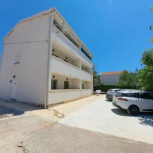  Apartman Postonjski Horvátország